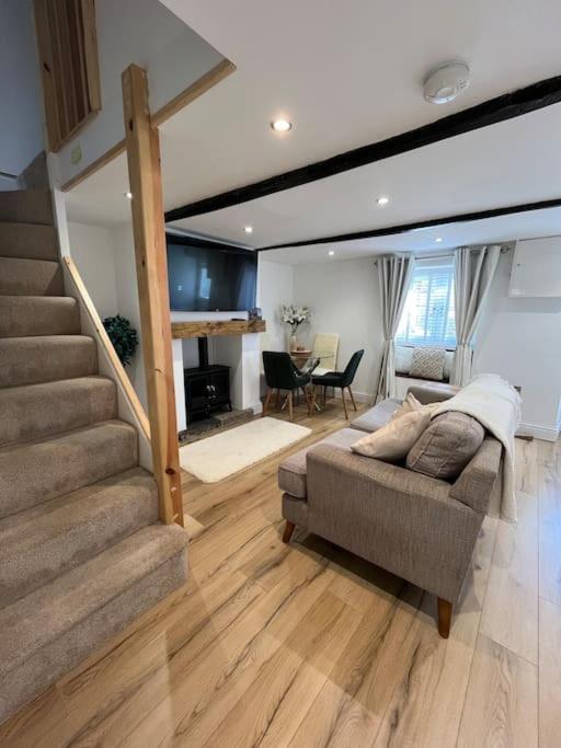 Millstone Cottage Newmillerdam Hill Top Luaran gambar